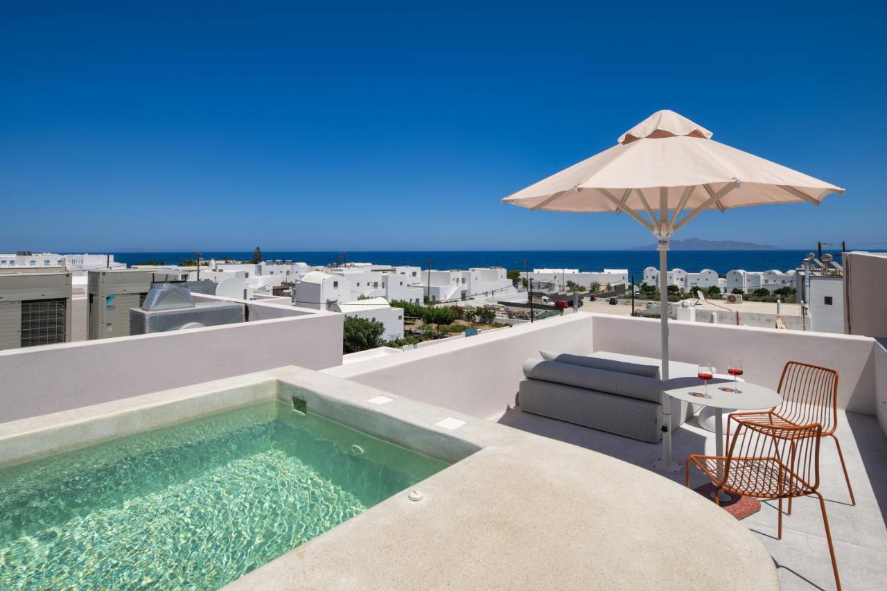 Kamári Viva Nove Suites מראה חיצוני תמונה