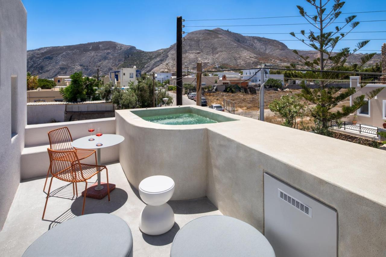Kamári Viva Nove Suites מראה חיצוני תמונה